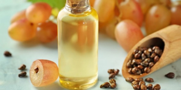 Aceite de semilla de uva: ligero, antioxidante y perfecto para piel mixta